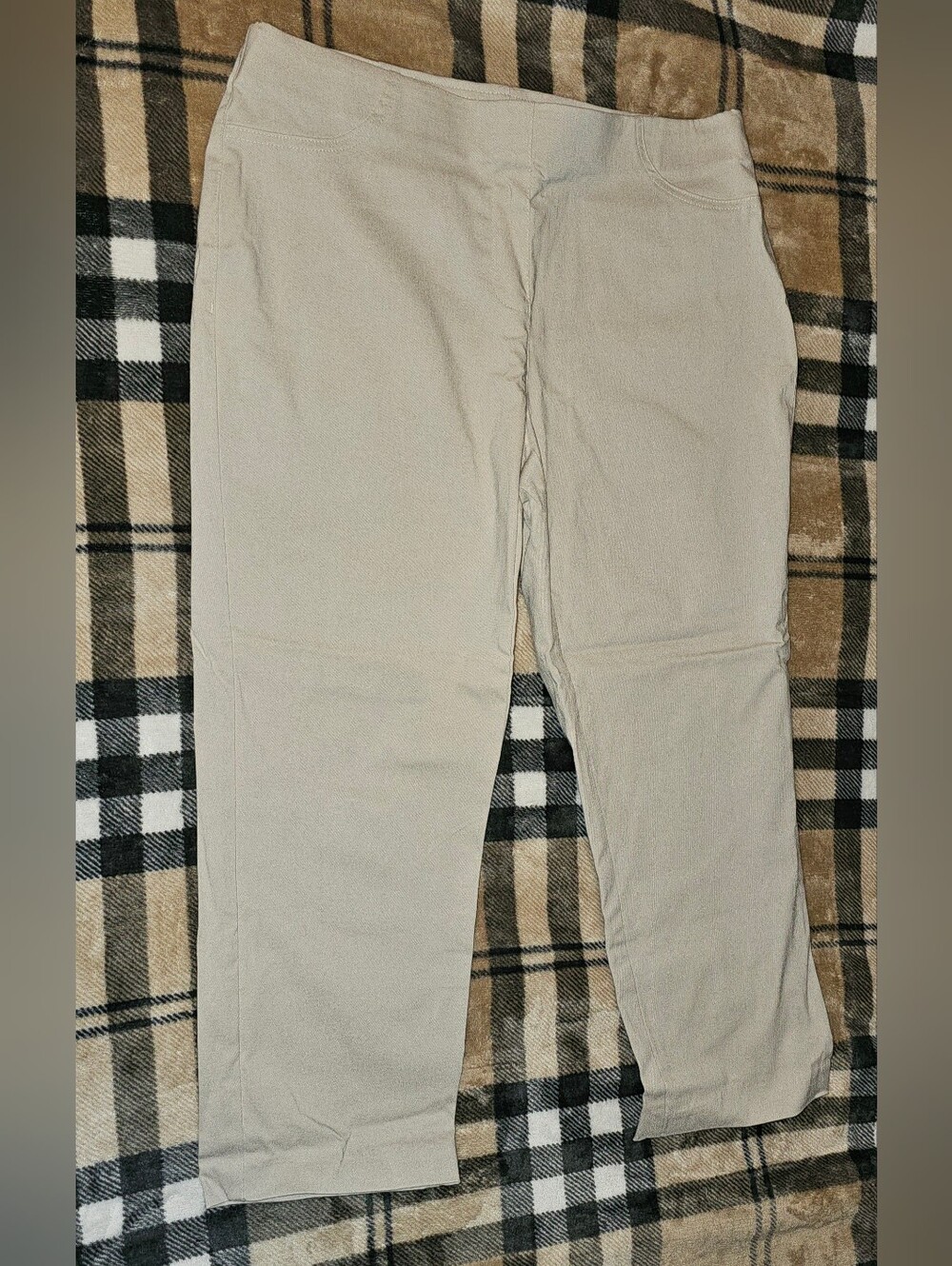 Style & Co. Light Beige Capris for Women